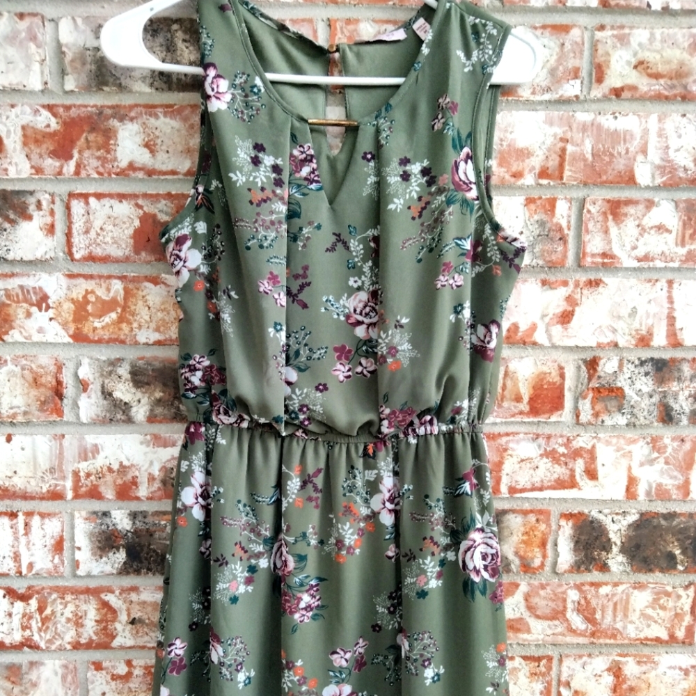 Green dress with floral print